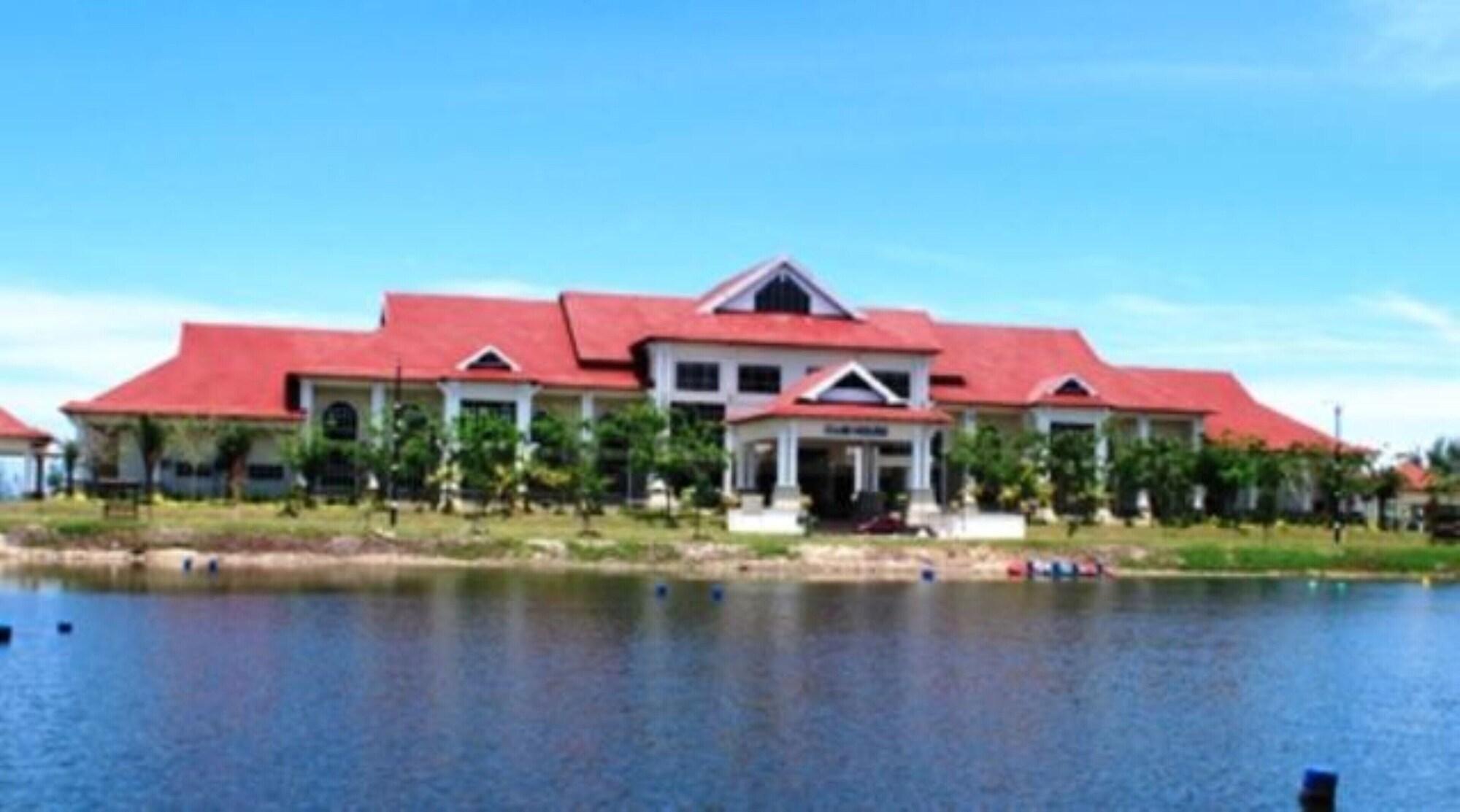 Terengganu Equestrian Resort Kuala Terengganu Esterno foto