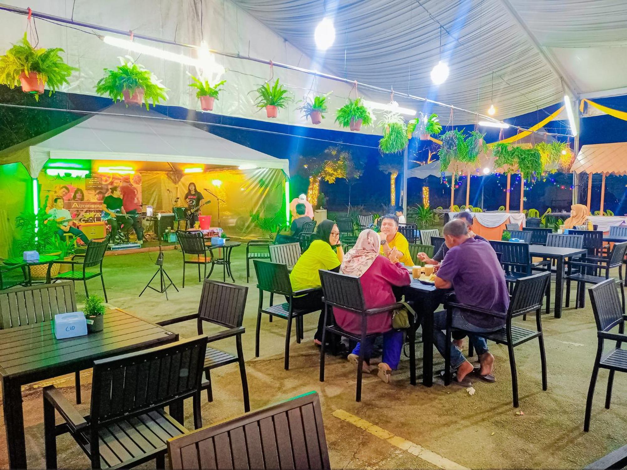 Terengganu Equestrian Resort Kuala Terengganu Esterno foto