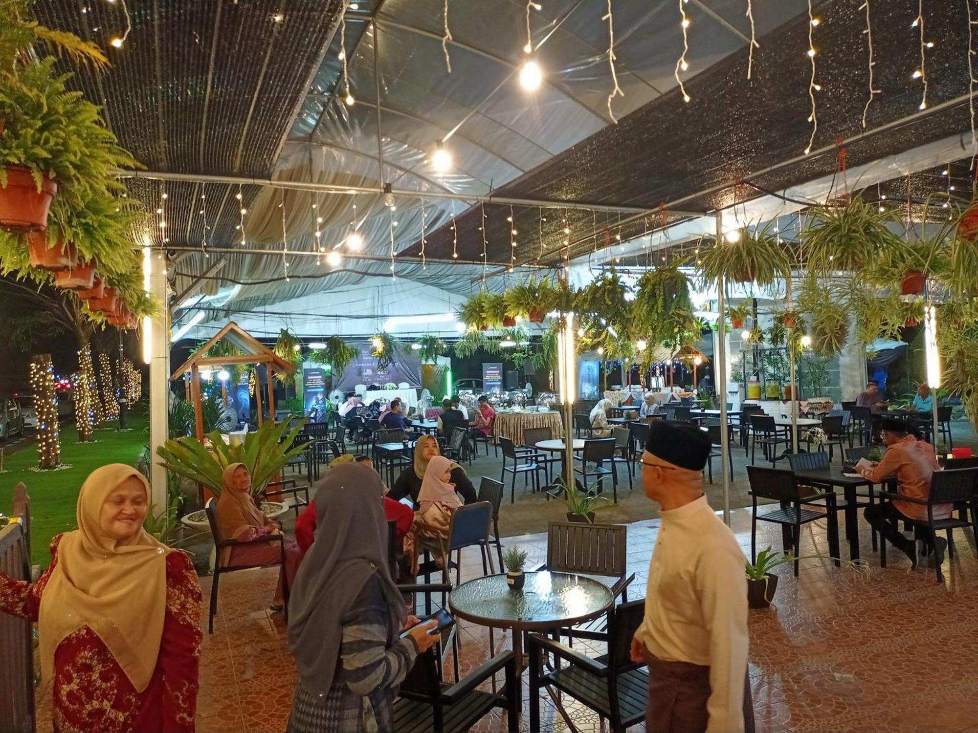 Terengganu Equestrian Resort Kuala Terengganu Esterno foto