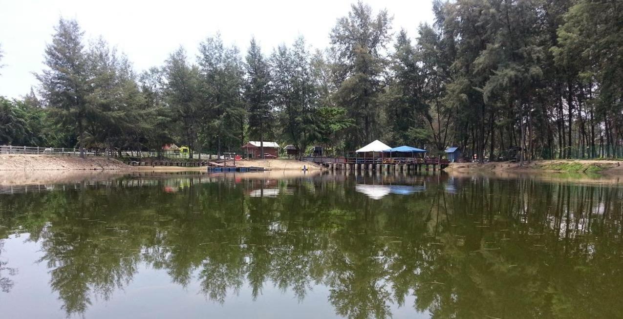 Terengganu Equestrian Resort Kuala Terengganu Esterno foto